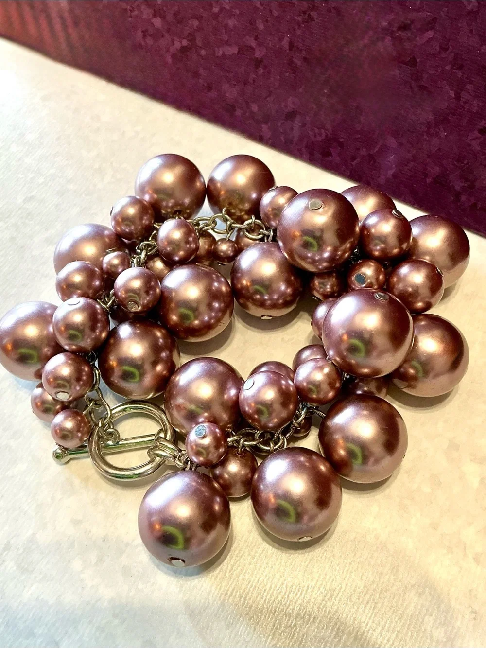 Vintage Pearlescent Mauve Chunky Bead Bracelet Charm Cha Cha Dangle MCM SZ 6.75 - Picture 4 of 8